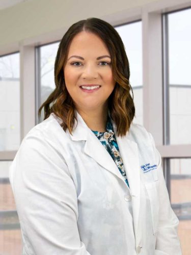 Dr. Holly Lynch, family medicine physician at Hamilton Physician Group - Murray Campus in Chatsworth, GA - headshot