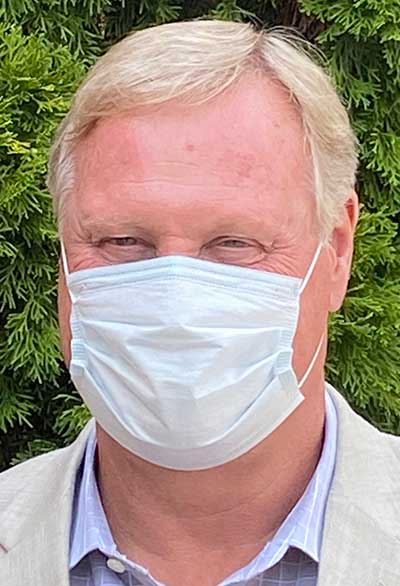 Hamilton Health Care System CEO, Jeff Myers wearing a mask for #MaskUpGA campaign